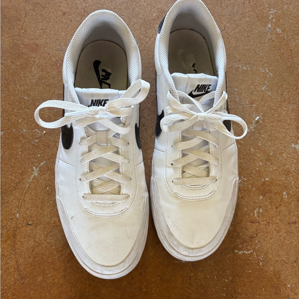 Nike Men's White Sneakers with Black Swoosh